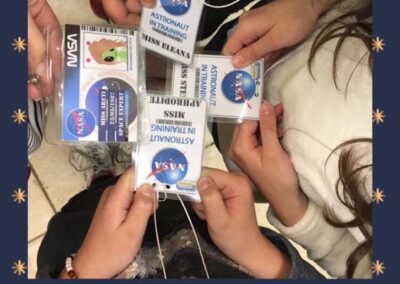 B JUNIOR: Astronauts projects.