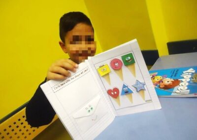 PRE JUNIOR: Interactive Notebook (shapes and colours)